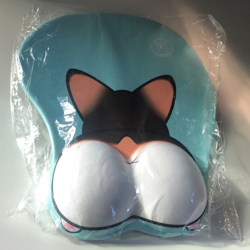 Tri color corgi butt mouse pad - Picture 2 of 5